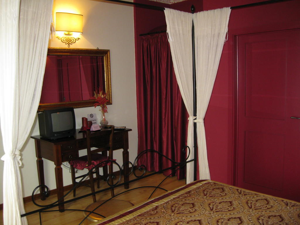 Giannetti Bed & Breakfast Poggio alle Mura Bilik gambar